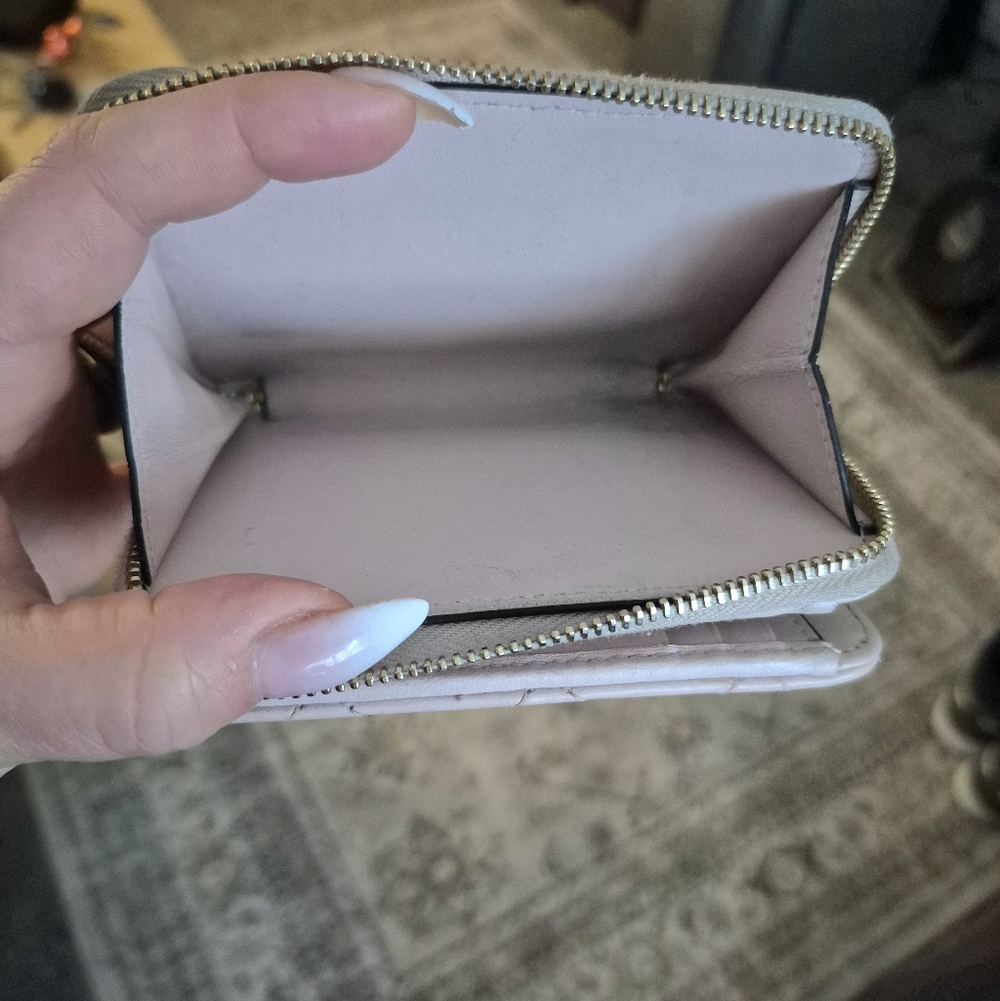 Versace Quilted Leather Medusa Wallet - Picture 4 of 15